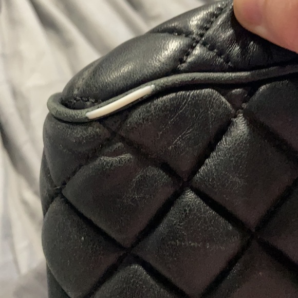 Michael Kors Bag you can wear two way (shown in video) - Picture 9 of 9